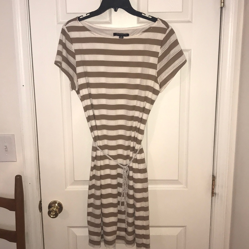 White and tan casual dress